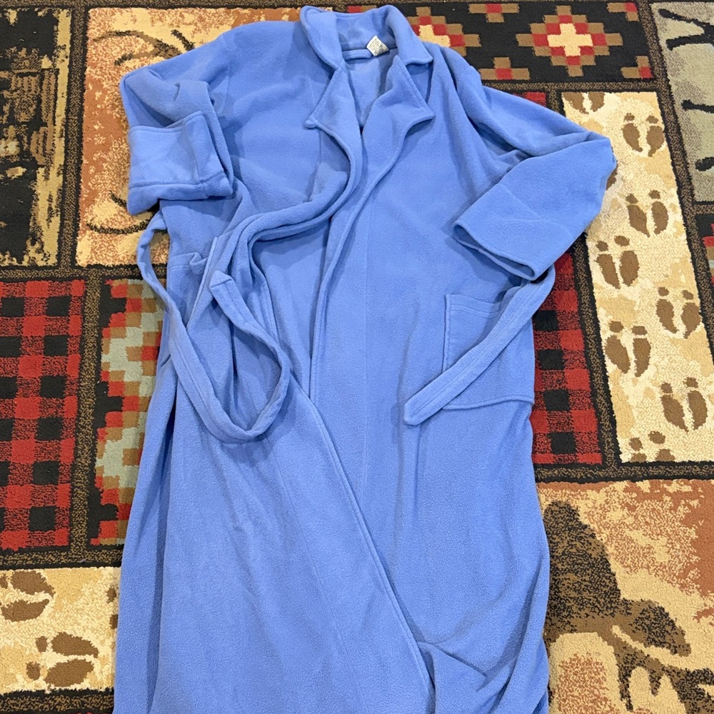 Women’s vintage LL Bean fleece robe